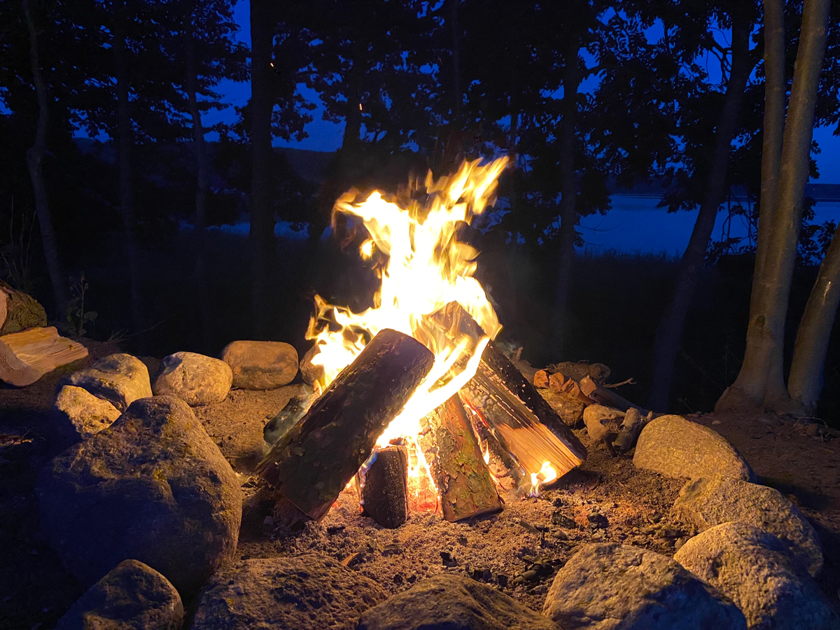 Lagerfeuer! Lagerfeuer!